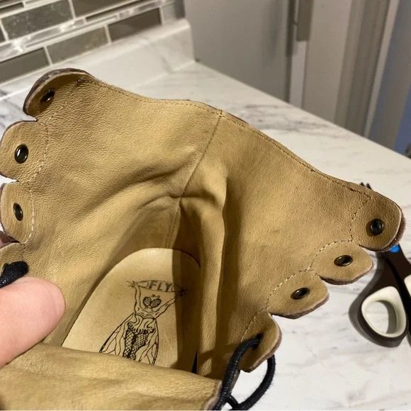 Fly London‎ - Picture 12 of 16